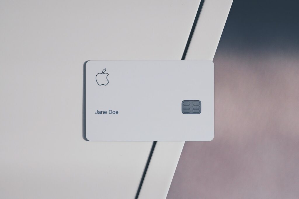 white Apple card